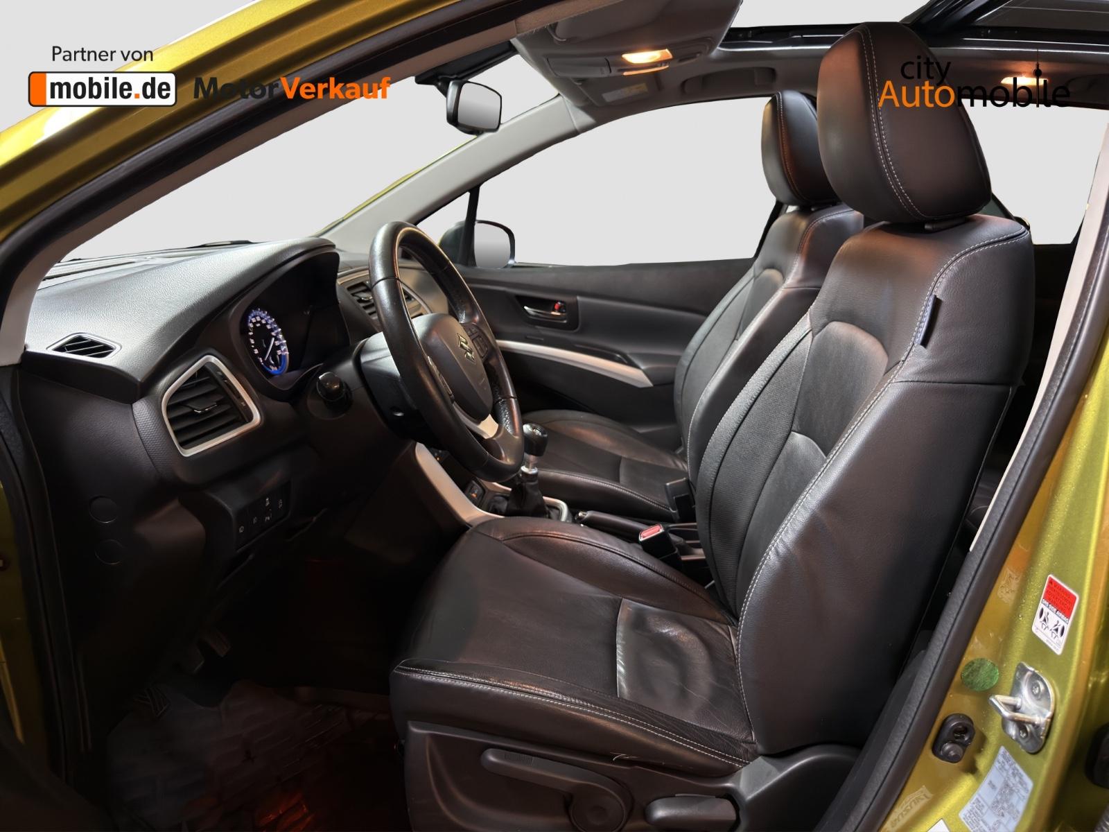 Suzuki SX4 S-Cross 4x4/1.HAND/V-LEDER/PANO/NAVI/KAM/SHZ