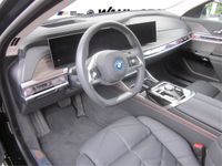 BMW 750 - Vorschau Bild 12