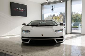 Lamborghini Countach 2022