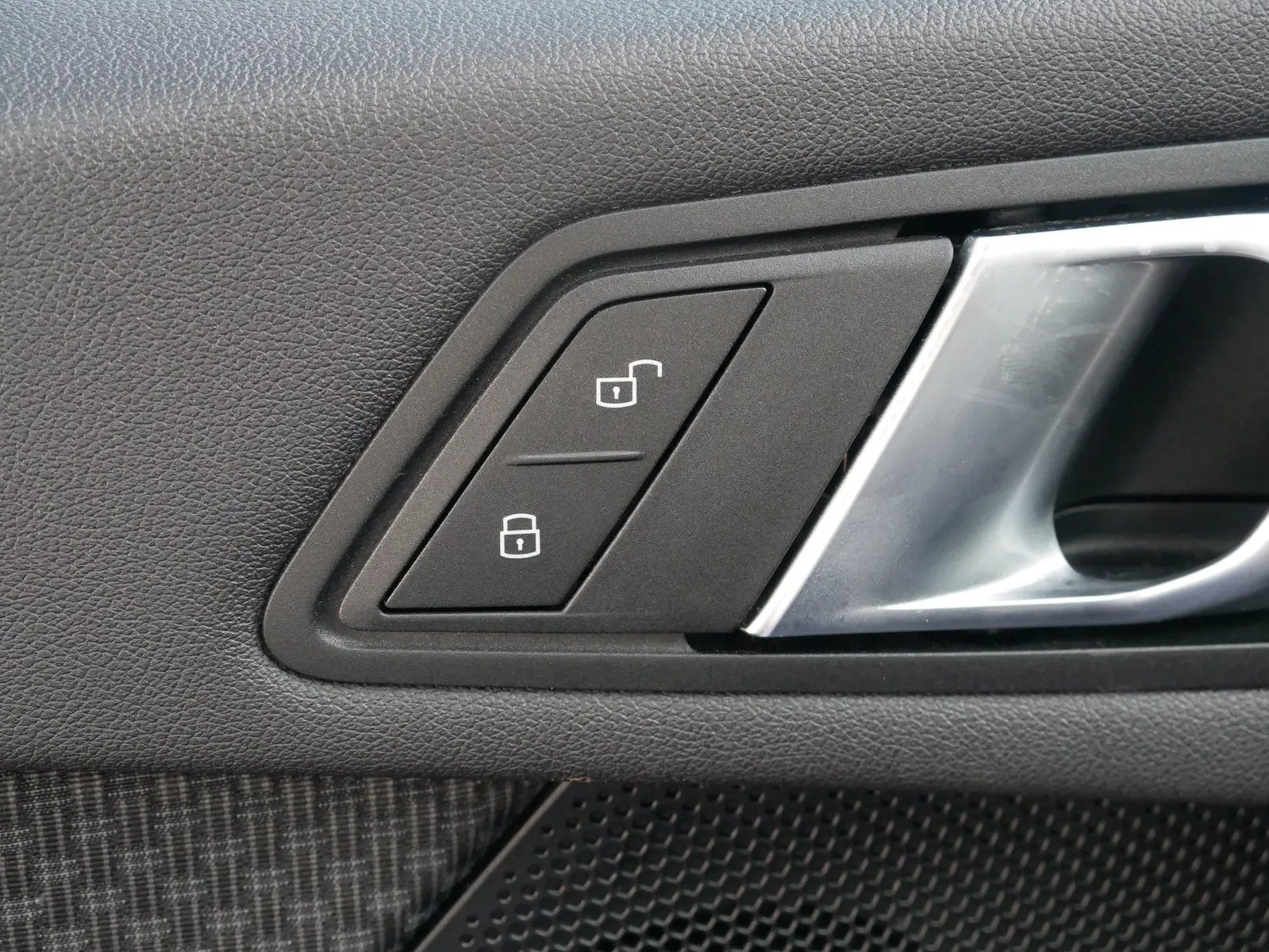 BMW 118 i Advantage Virtual Cockpit el. Heckklappe, миниатюра 30