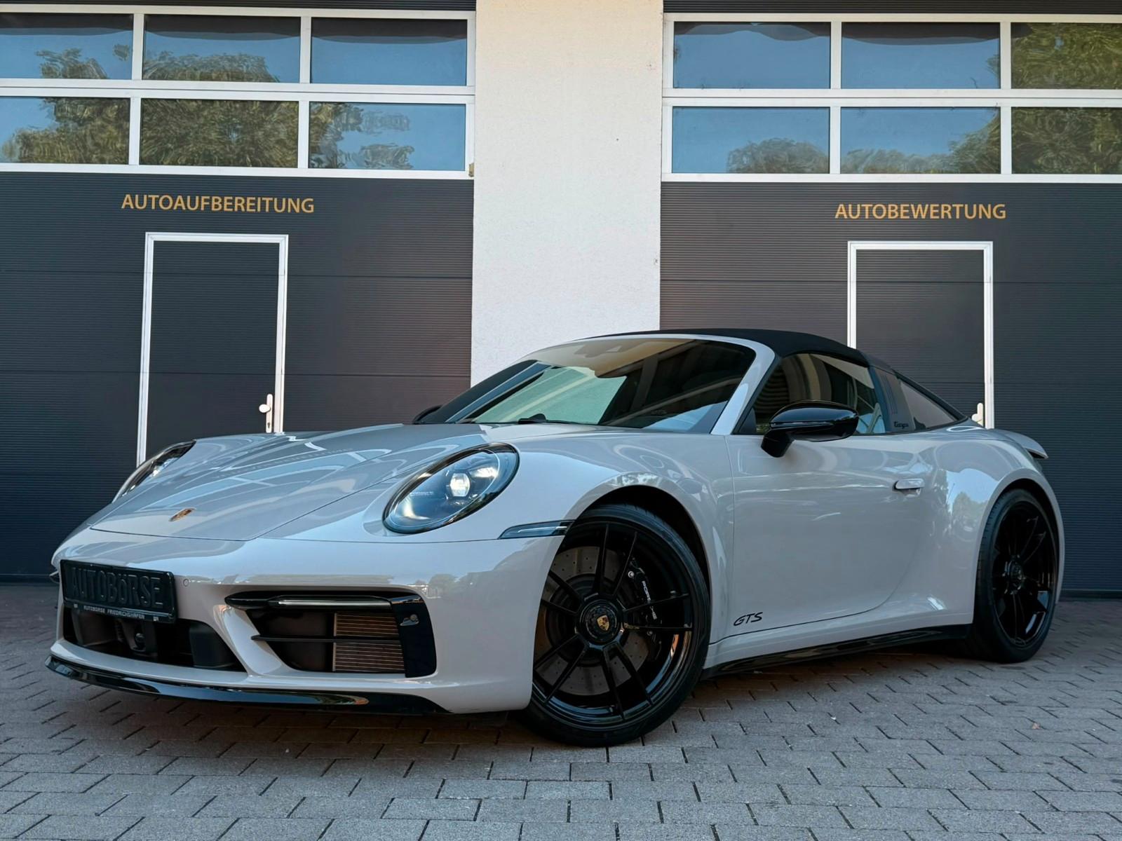 Porsche 992 Targa 4 GTS*Approved*Carbon*Chrono*SAGA*