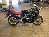 Kawasaki GPZ600R  - KAWASAKI 1985