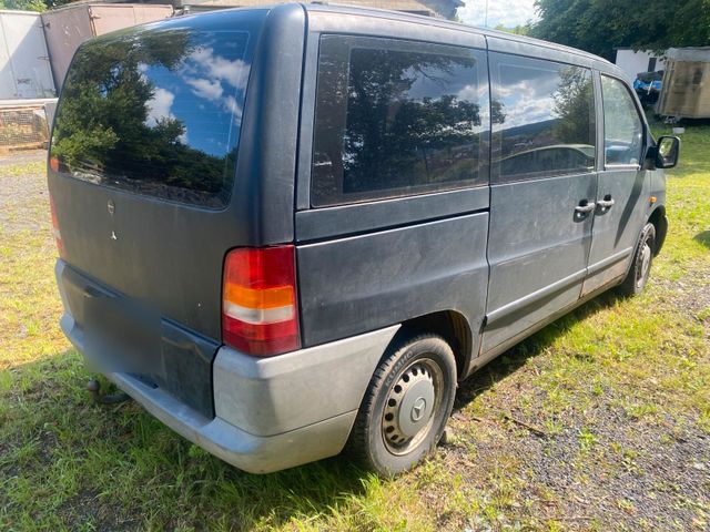 Mercedes-Benz Mercedes Benz Vito 108 CDI AHK