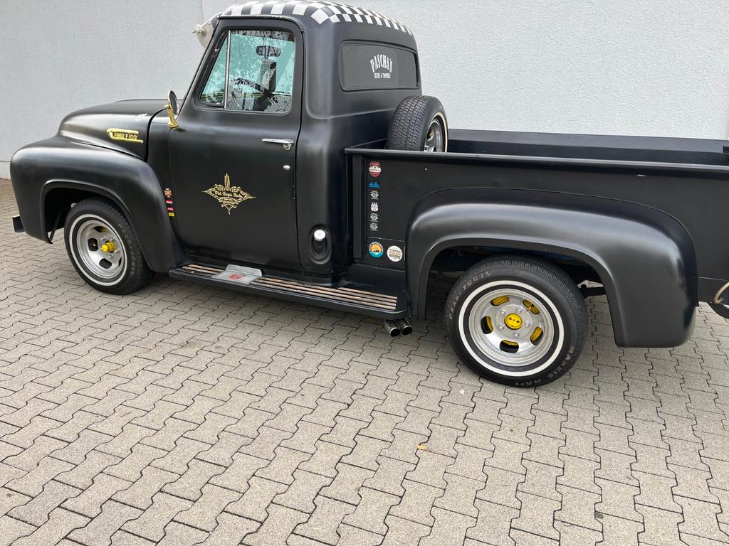 Ford F 100