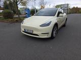 Tesla Model Y Long Range Dual Motor AWD Long Range  - Tesla Model Y in Hamburg
