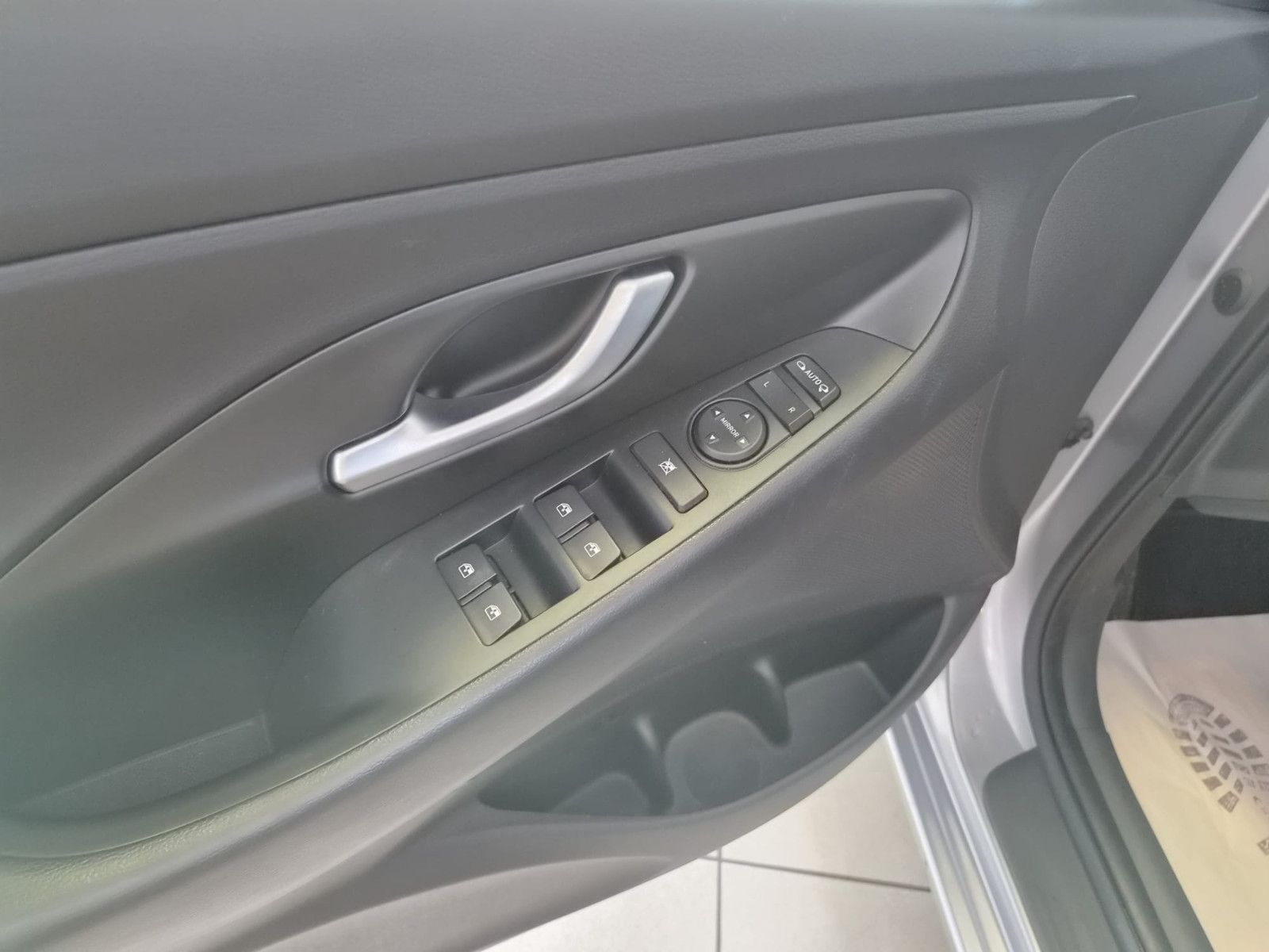 Fahrzeugabbildung Hyundai i30 Prime Mild-Hybrid / KAMERA / 1. HAND