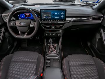Ford Focus Turnier ST-Line X PANO AHK schwenkbar RFK