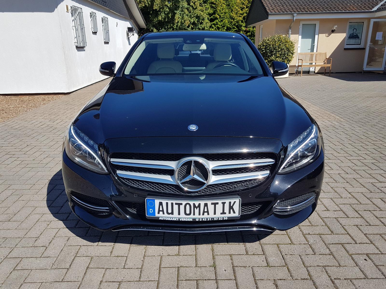 Mercedes-Benz C 250 CGI  LED  COMAND  KAMERA  LEDER