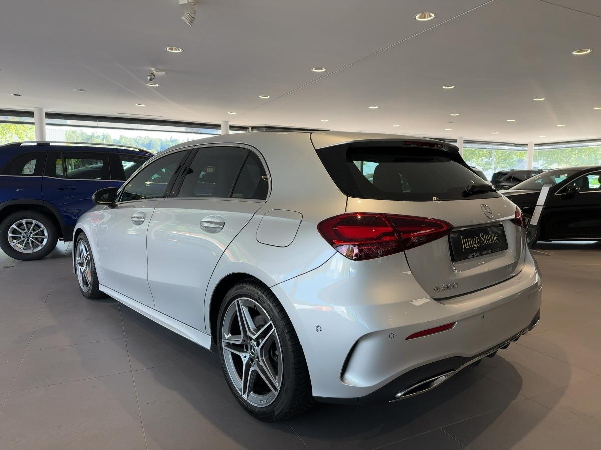 Mercedes-Benz A 200 AMG PREMIUM+DISTR+KEYLESS+AMBI+WINTER+360°