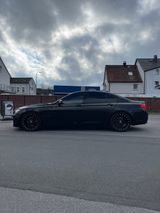 BMW 730d -M Paket ab Werk. Voll. TÜV Neu. - BMW 730 aus 2010