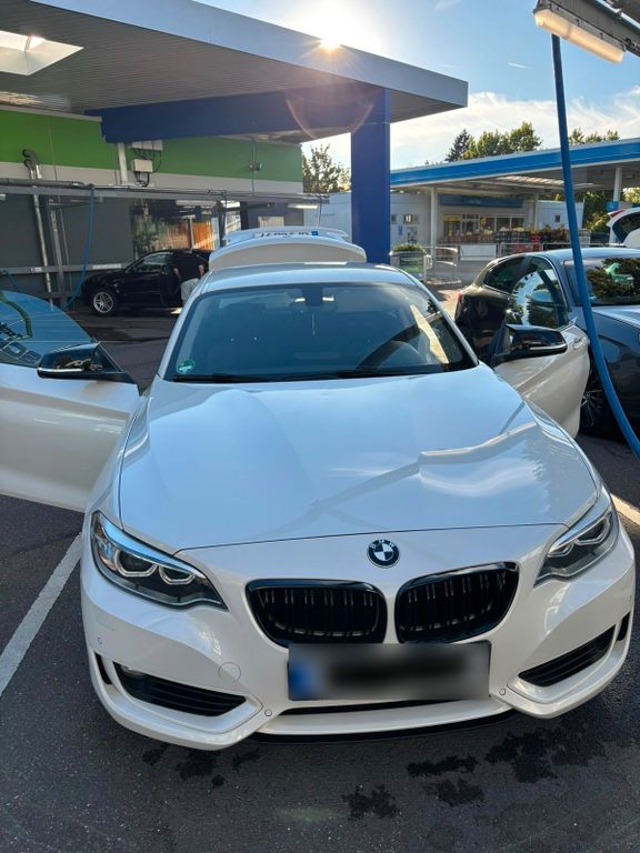 Image of BMW 220