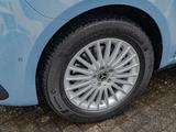 Mercedes-Benz V 250 Style/lang/AHK/Liegepaket/360°/MBeam/Navi - 7-Sitzer Vans