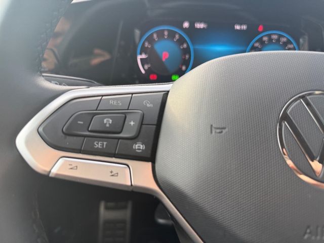 Golf 8 VIII Move 1.0 eTSI ACC RearView Navi