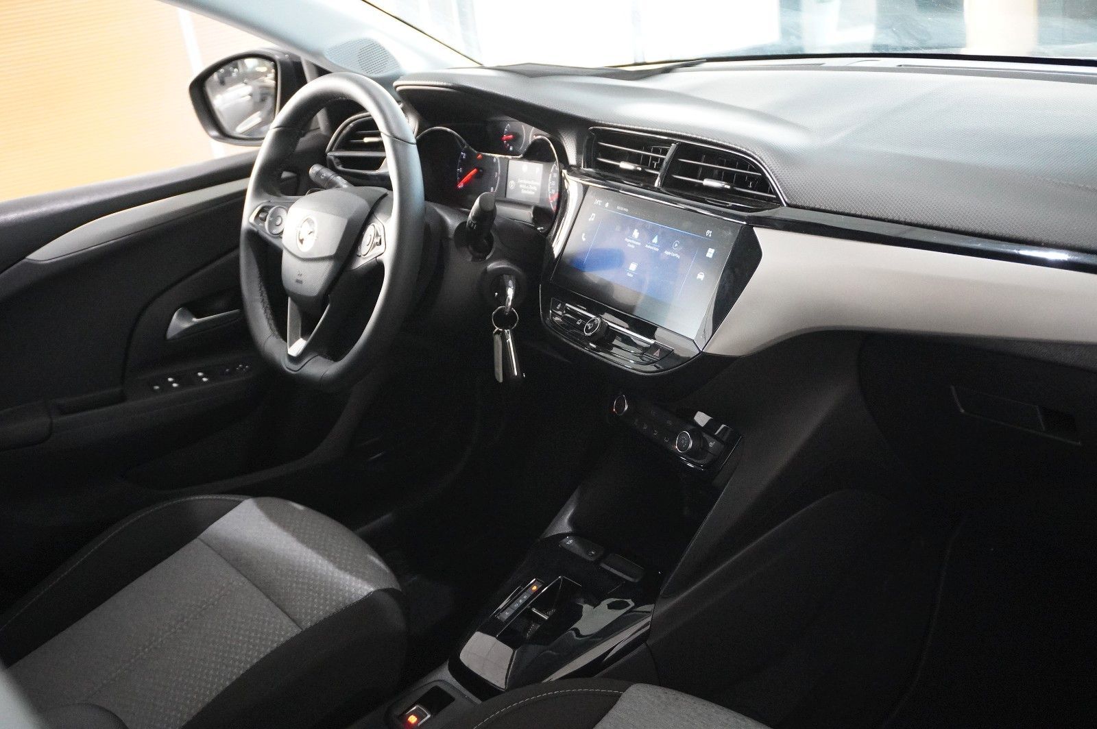 Fahrzeugabbildung Opel Corsa F 1.2T EDITION NAVI/LED/SPORT/SHZ/PDC/DAB+