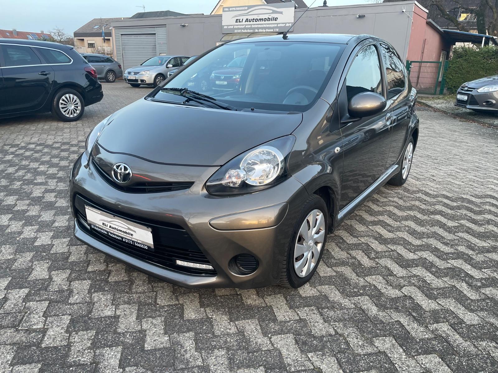 Toyota Aygo AYGO Connect * TÜV & Inspektion NEU *