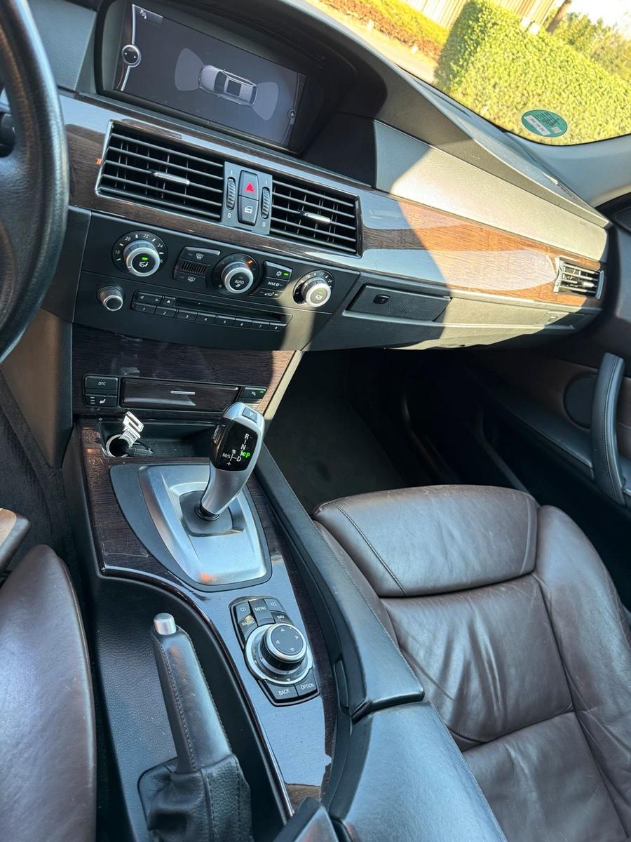 BMW 520 2009 — photo 7