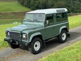 Land Rover Defender 90 TD4 - Land Rover Defender: Td4