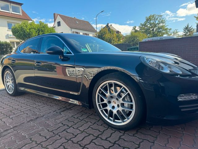 Porsche +++ PANAMERA 4S / TOP ZUSTAND + TOP AUSSTA...