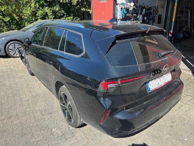 Opel Astra L Sports Tourer Edition + Navi + LED