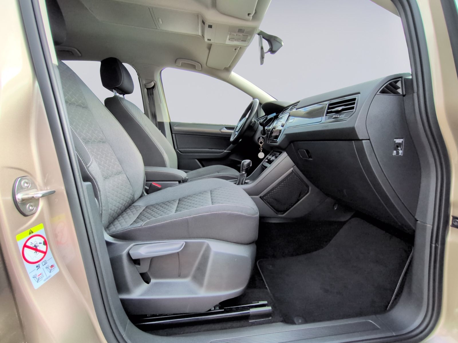 Touran 2.0 TDI DSG Join AHK+NAVI+ACC