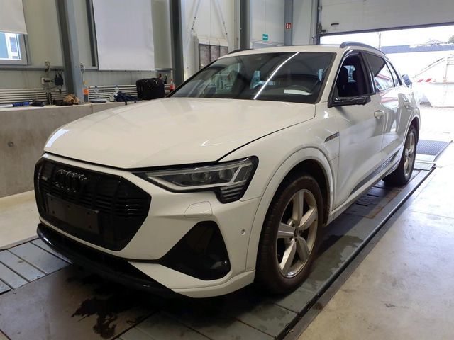 AUDI e-tron 50 2x S line BLACK EDITION AHK PANO B&amp;O