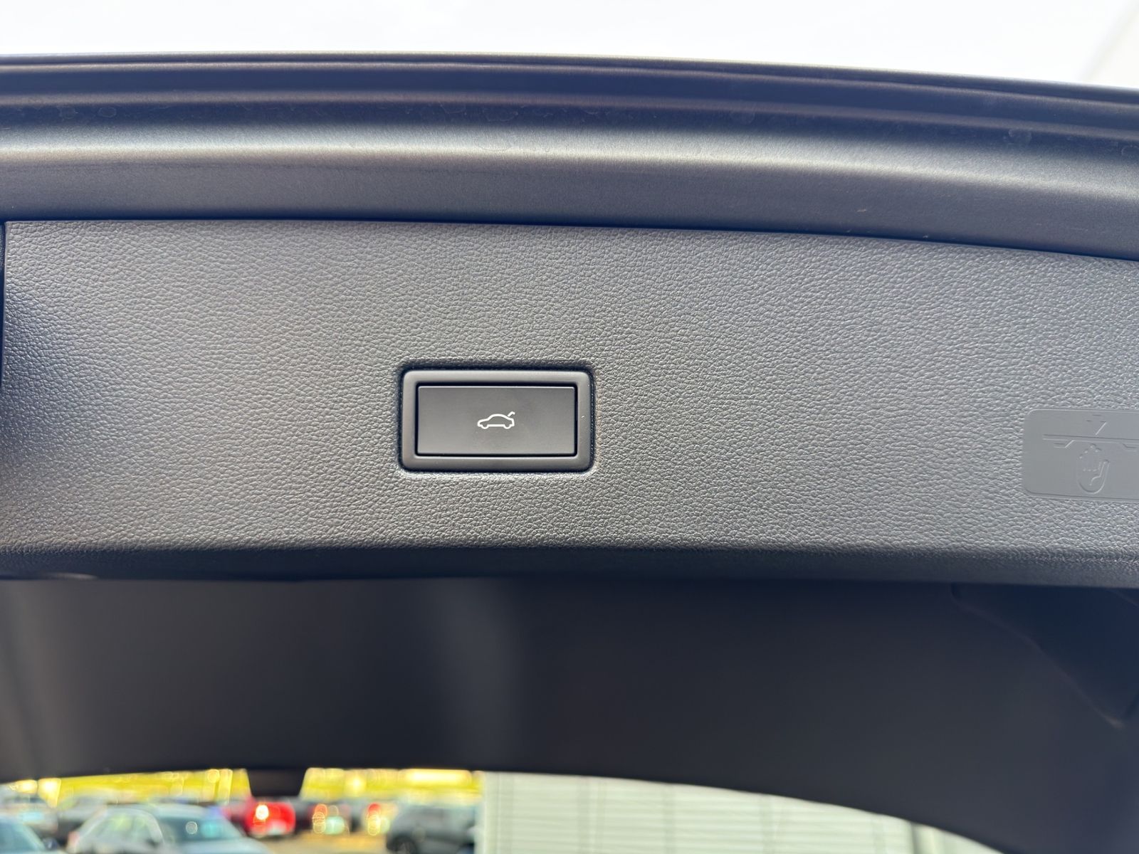 T-Roc 1.5 TSI DSG R-Line *AHK*IQ.LIGHT*NAVI*
