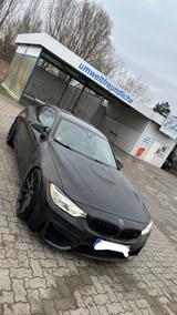 BMW M4  - BMW M4 mit Benzin-Antrieb: Sportwagen, Automatik