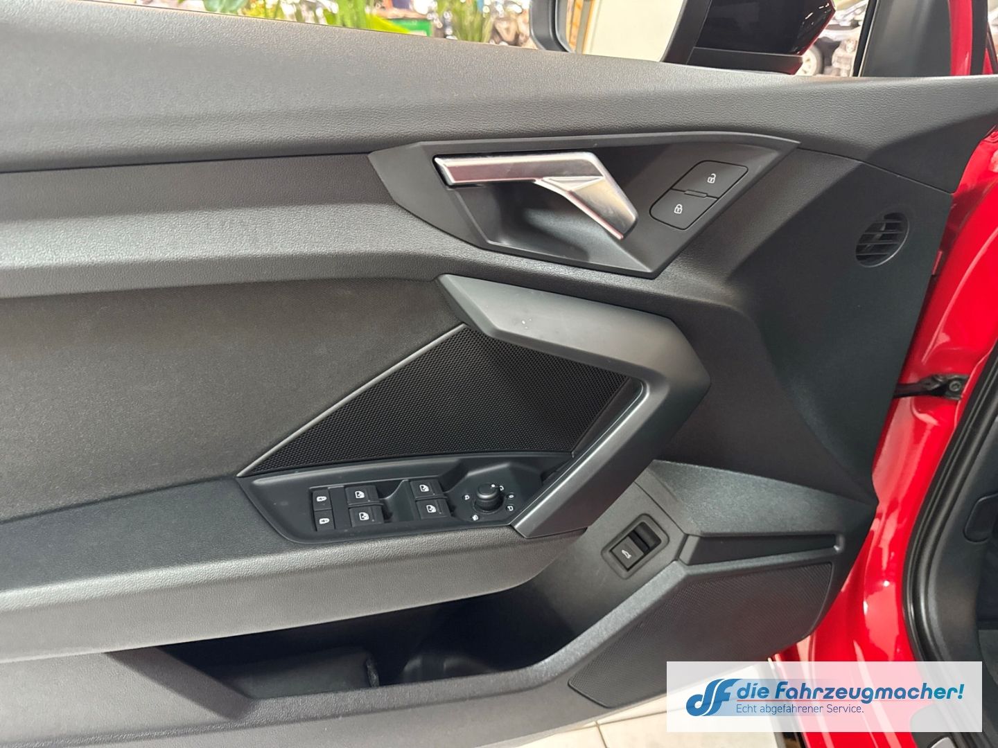 Fahrzeugabbildung Audi A3 Sportback 40 TFSI quattro S line El. Panodach