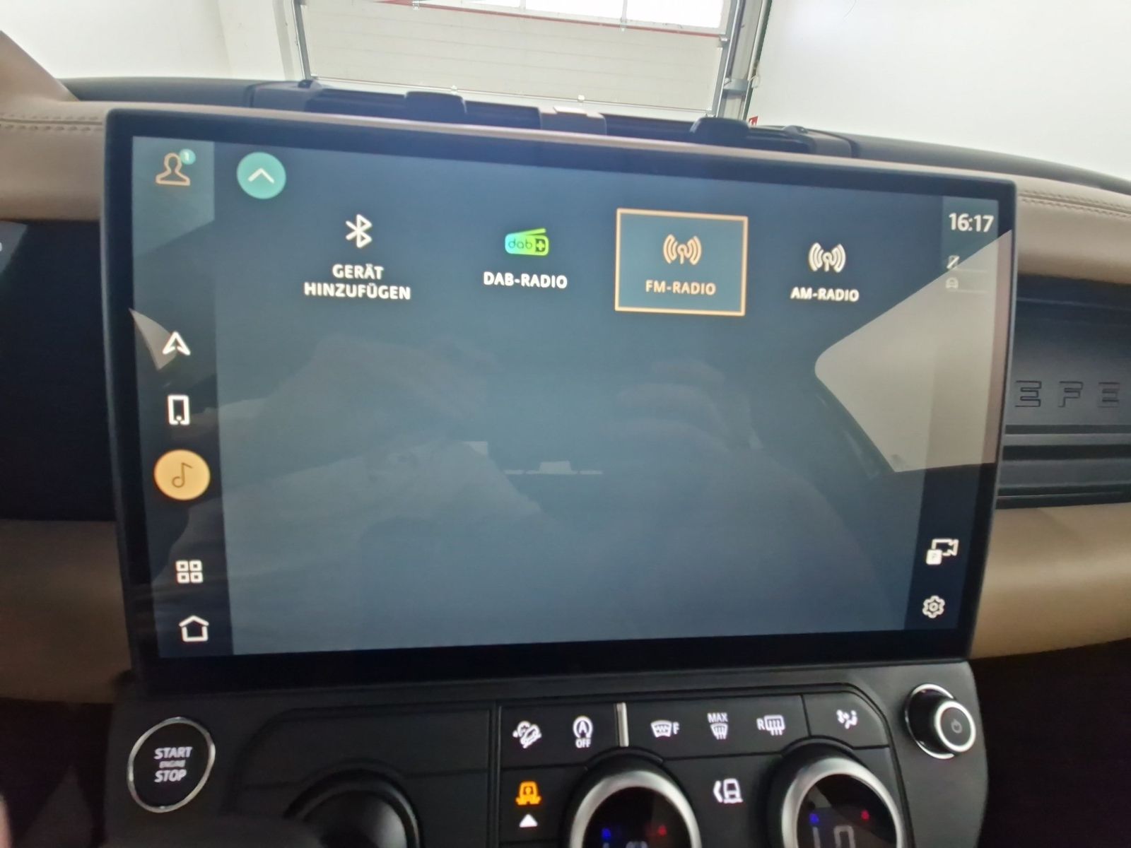 LAND ROVER Defender 90 D350 X-Dynamic SE AHK Matrix 22-Zoll – Bild 18
