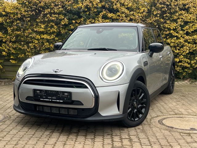 MINI COOPER LED/CarPlay/RVC/Keyless/DigitalTacho