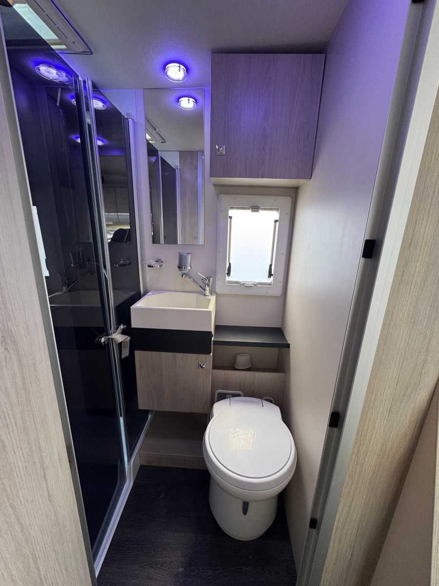 Fahrzeugabbildung Chausson Alkoven C714 GA VIP M20 FIAT DUCATO MAXI SOLAR
