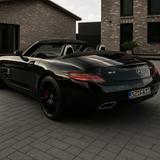 Mercedes-Benz SLS AMG 6.2 V8 Roadster - - Mercedes-Benz SLS AMG mit Benzin-Antrieb: Cabrio, 6.2