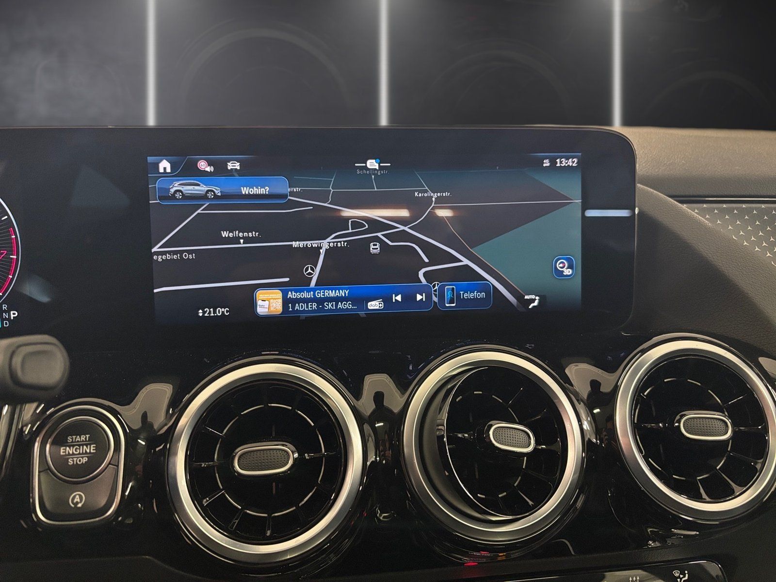 Fahrzeugabbildung Mercedes-Benz GLA 200 Progressive*Pano*STDHZG*Distro*360°*Totw
