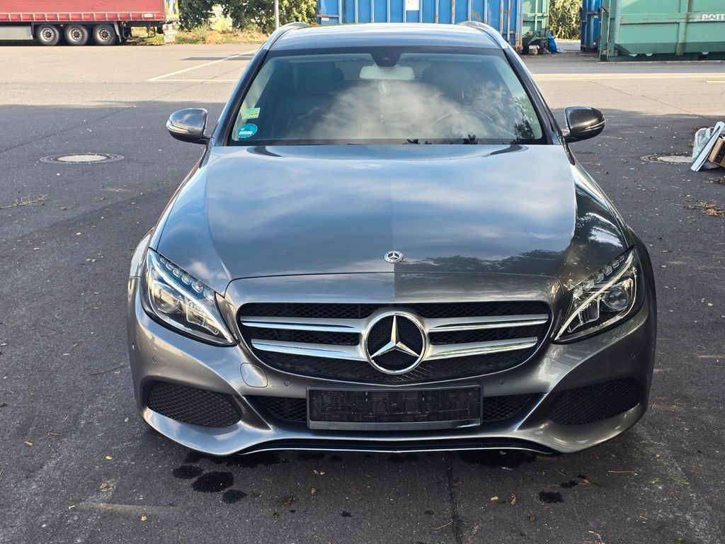 Image of Mercedes-Benz C 200