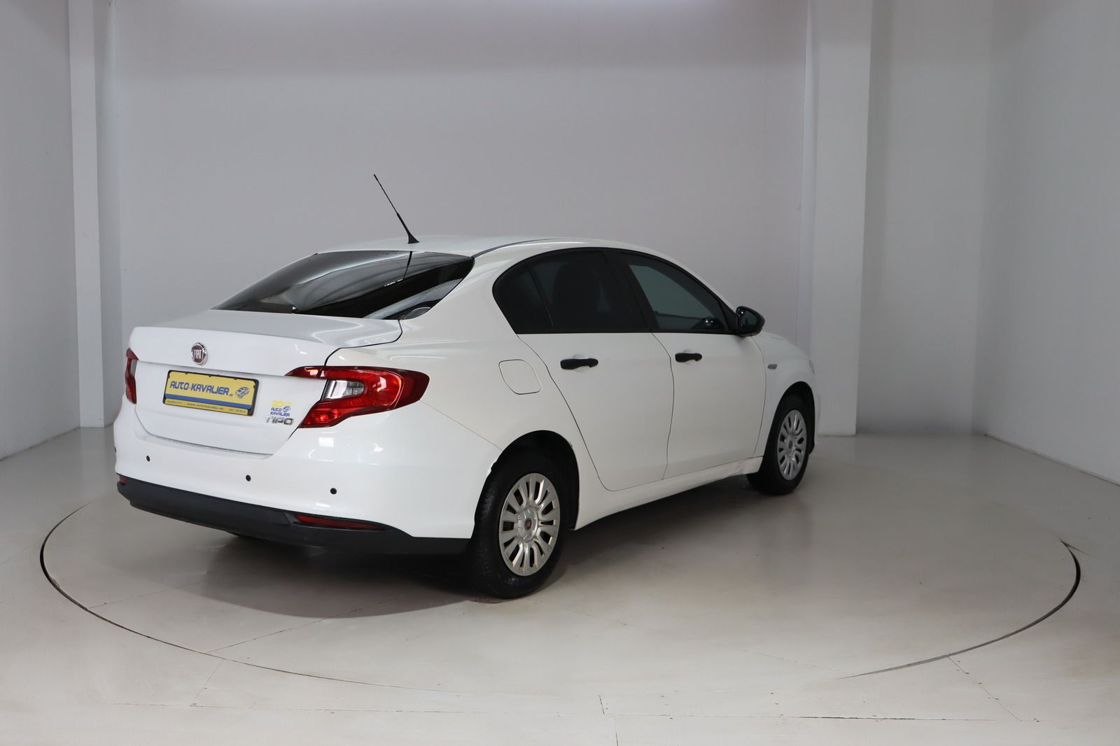 Fahrzeugabbildung Fiat Tipo 1.4 * PDC * HU/AU neu