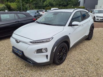 Fotografie Hyundai Kona Elektro Premium 2WD - 64 kWh,LEDER,HEAD