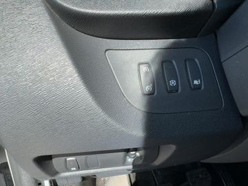 Renault Kangoo Combi Maxi DoKa 1.5 dCi 110 PS Einparkhil