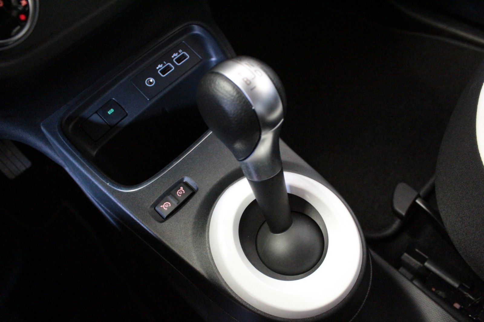 Fahrzeugabbildung Renault Twingo E-Tech 100% elektrisch*einer der letzten*