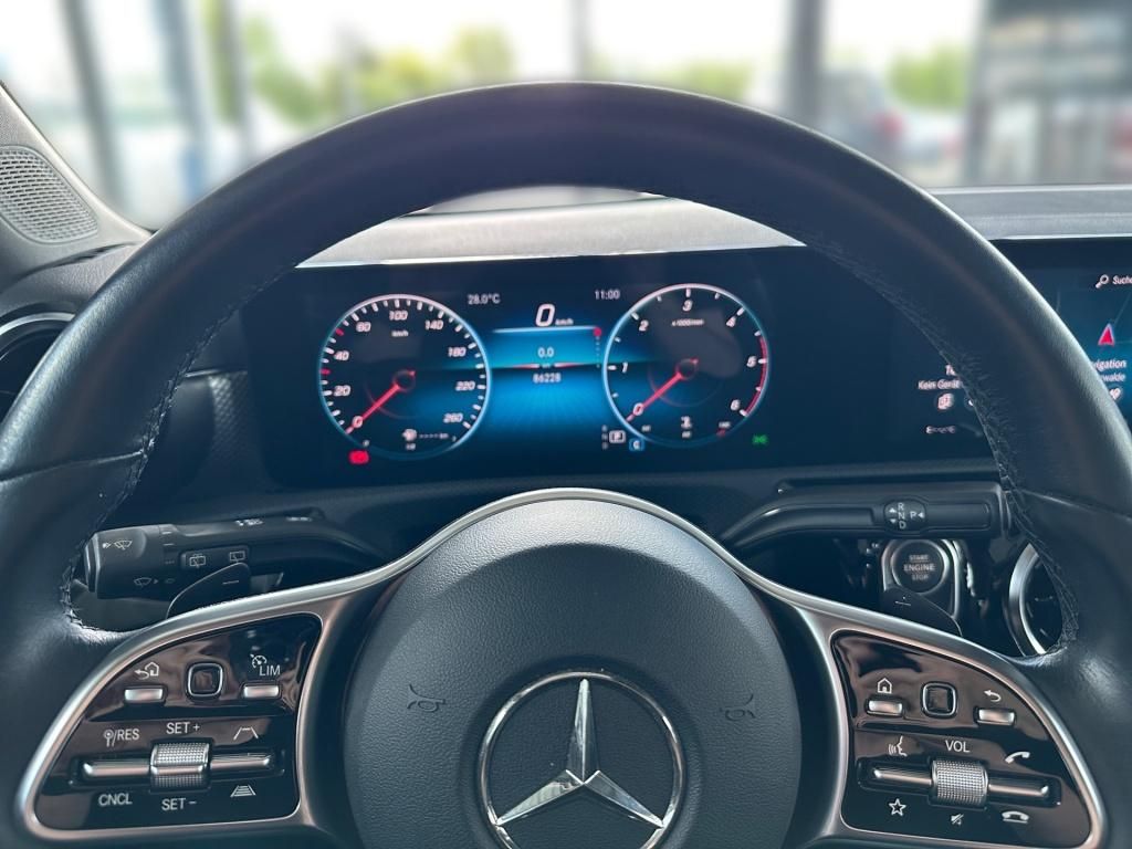 Fahrzeugabbildung Mercedes-Benz A 220 d Progressive Night Navi SDHZ KAM LED SHZ