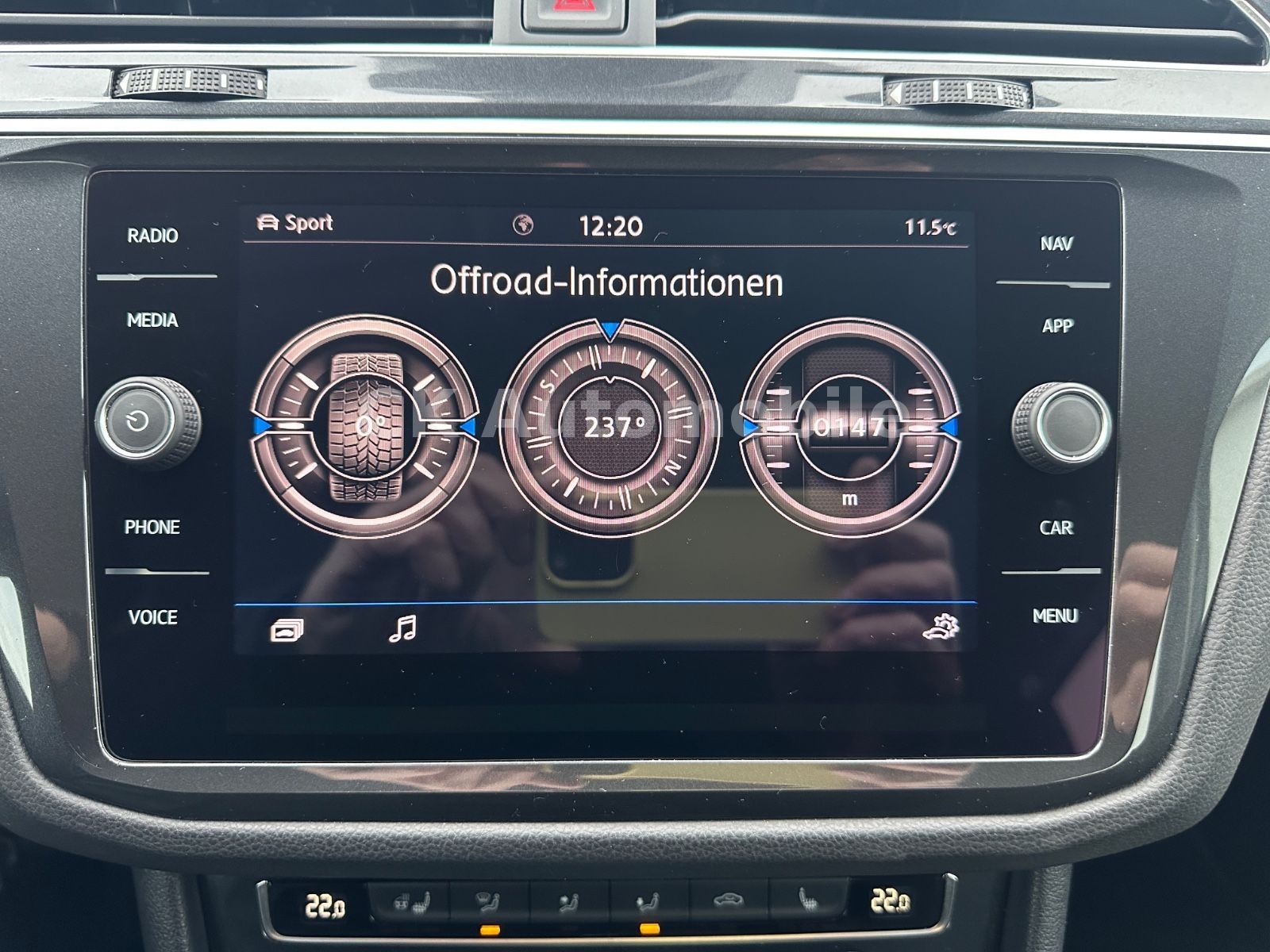 Fahrzeugabbildung Volkswagen Tiguan 2.0TDI Highline BMT 4Motion/DSG/Navi/LED