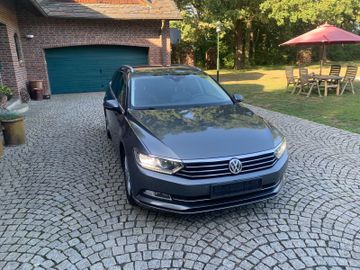 Volkswagen Passat Variant - 4