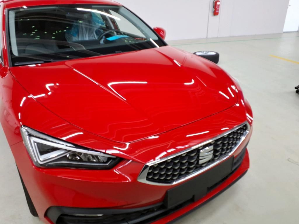 SEAT Leon XCELLENCE 1.5 eTSI Klima*Tempo*Nav*PDC*SH