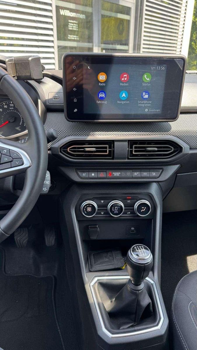 Fahrzeugabbildung Dacia Jogger Extreme+ TCe 110 7-Sitzer