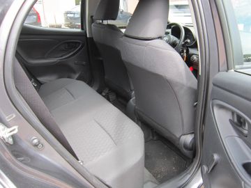 Toyota Yaris - 5