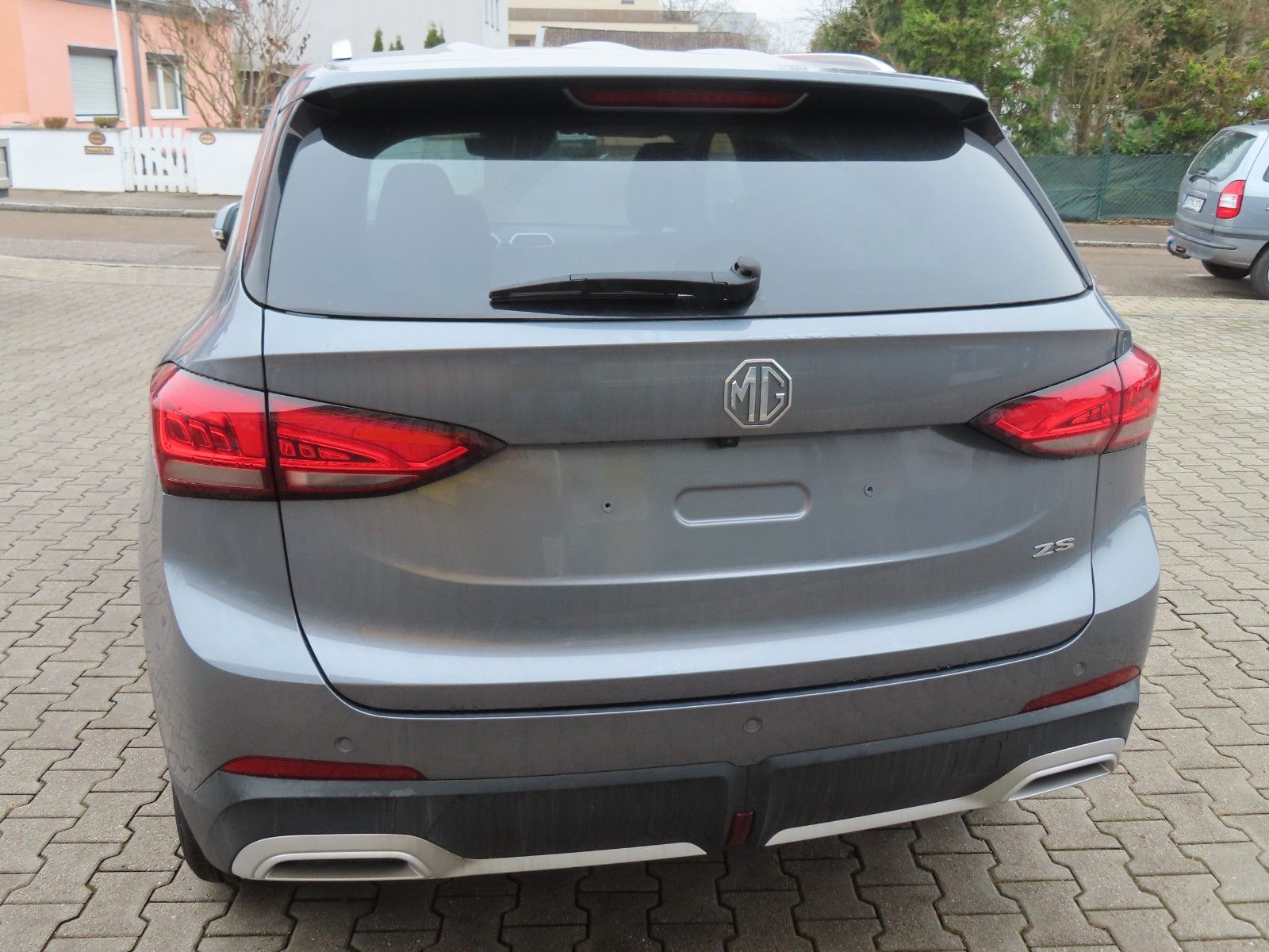 MG ZS