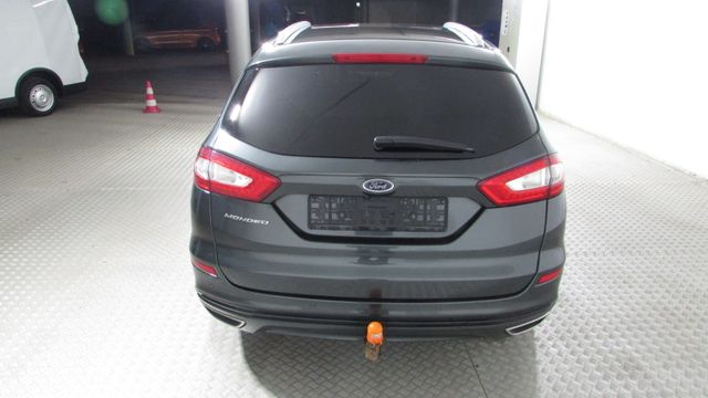Ford Turnier 2.0 TDCi Titanium LED Pano AHK Navi