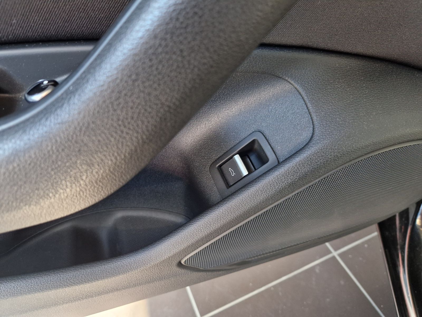 Fahrzeugabbildung Audi A4 Avant sport KLIMA XENON NAVI ALU