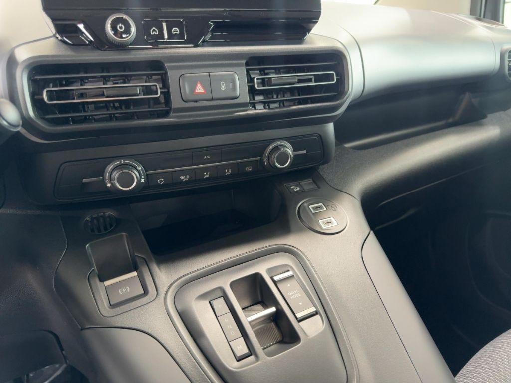 Fahrzeugabbildung Fiat Qubo L 7-Sitzer ICON 1.5 Diesel,LMF,Rückfahrkam,
