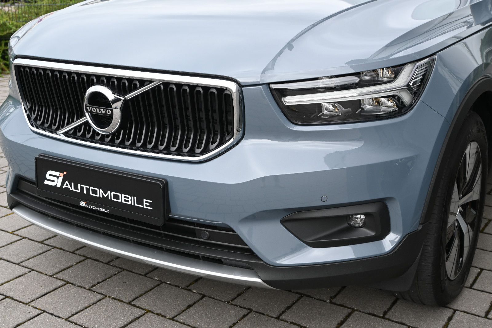 Fahrzeugabbildung Volvo XC40 B4 AWD Momentum Pro Aut. °AHK°STANDHEIZUNG°