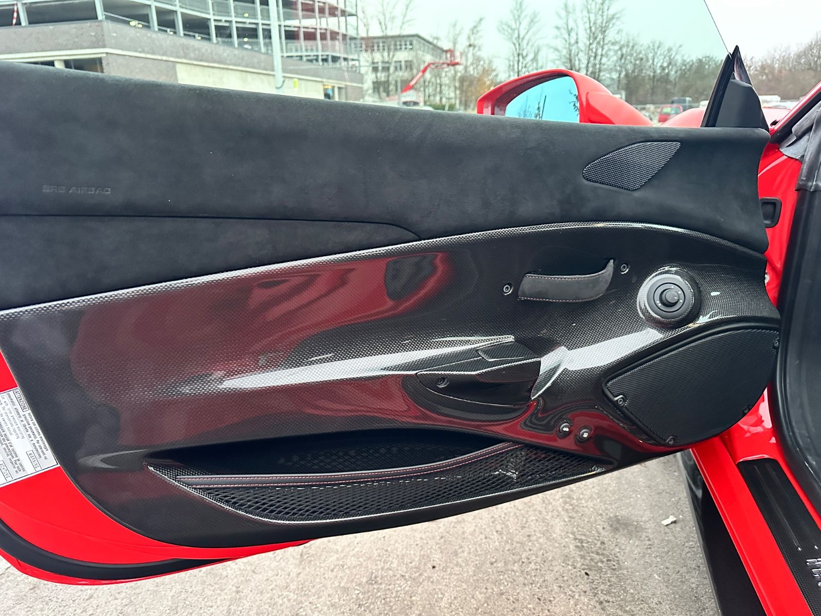 Fahrzeugabbildung Ferrari 488 Pista*Dt Auto*Voll Carbon*4 Punkt*Bügel
